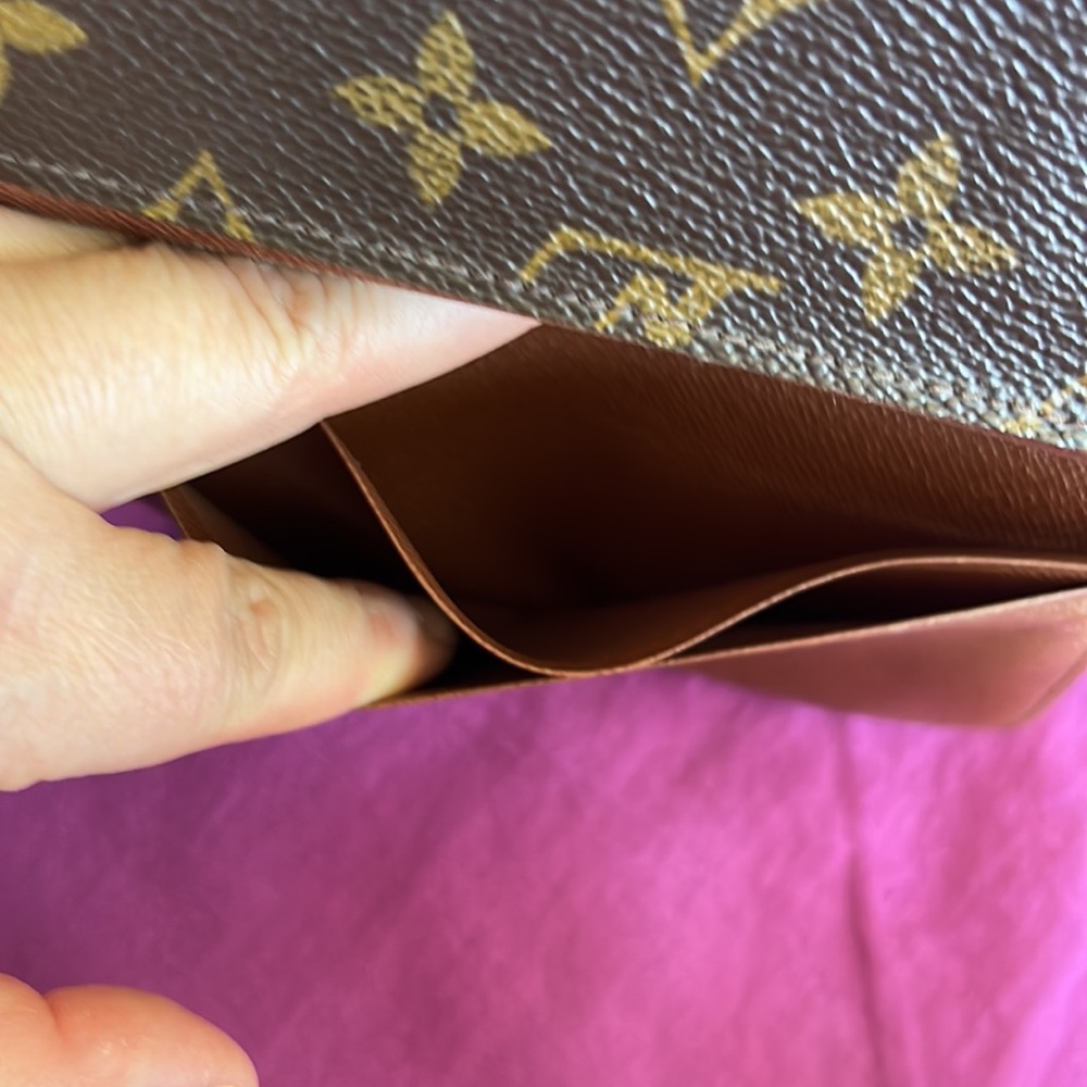 LV Monogram Wallet - Picture 6 of 6